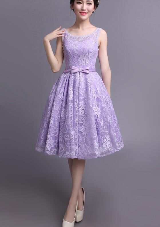 Beautiful Light Purple Lace Knee Length Wedding Party Dress, Round Neckline Short Prom Dress