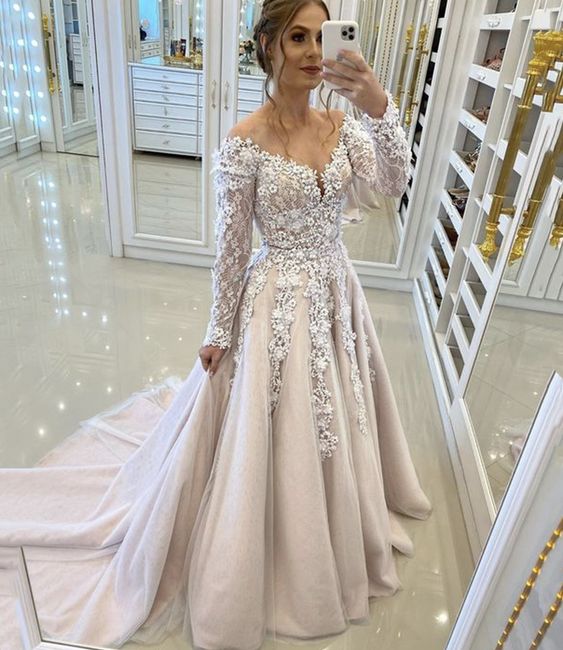 Fashionable V-neck tulle and beaded long ball gown A-line evening dress