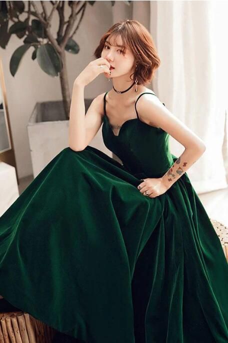Charming Spaghetti Straps Sweetheart Sleeveless A Line Prom Dress Green Velvet Prom Dress