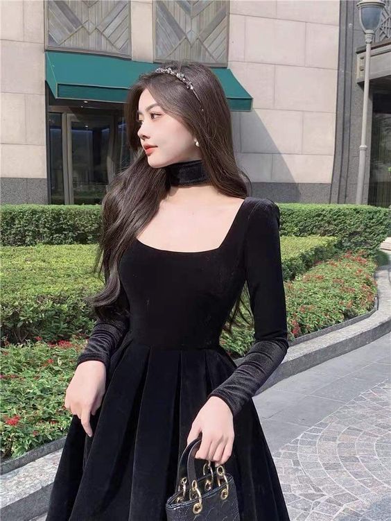 Square Collar Black Velvet Prom Dress Simple Party Dress With Long Sleeves