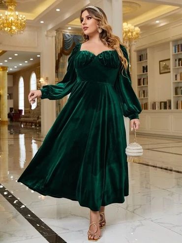 Women Plus Sweetheart Neck Lantern Sleeve Ruched Velvet Prom Dress
