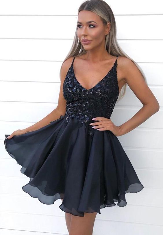 Black v neck sequins short homecoming dress