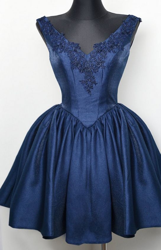 Short Satin V Neck Homecoming Dress,Swing A-Line Lace Homecoming Dresses