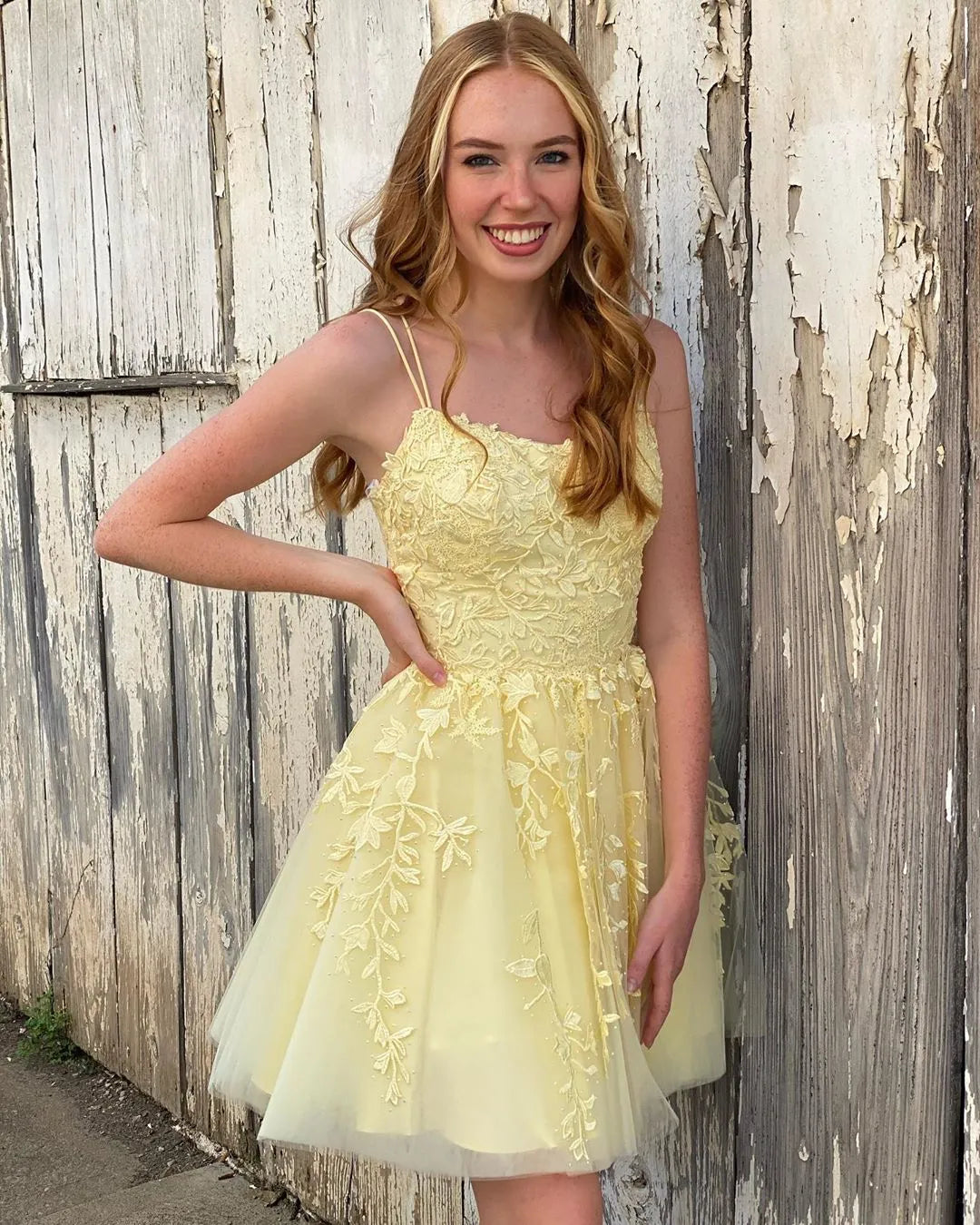 Pretty short A-line yellow homecoming dress with spaghetti straps