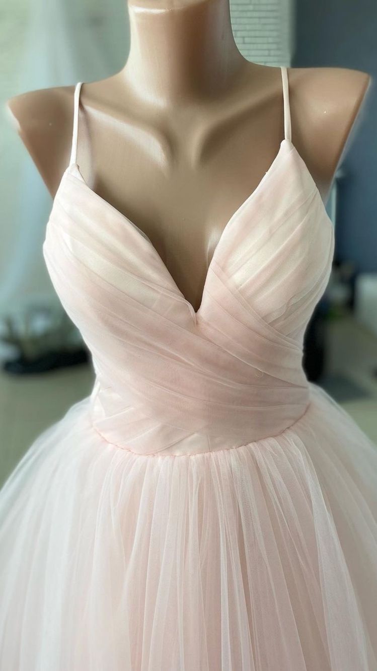 Pink Tulle ball gown prom dresses